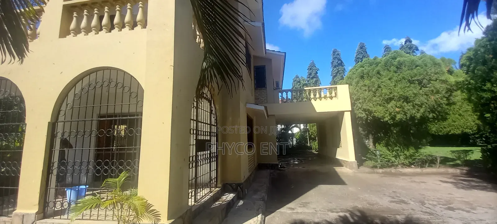 4bdrm Maisonette in Nyali Enclave for sale