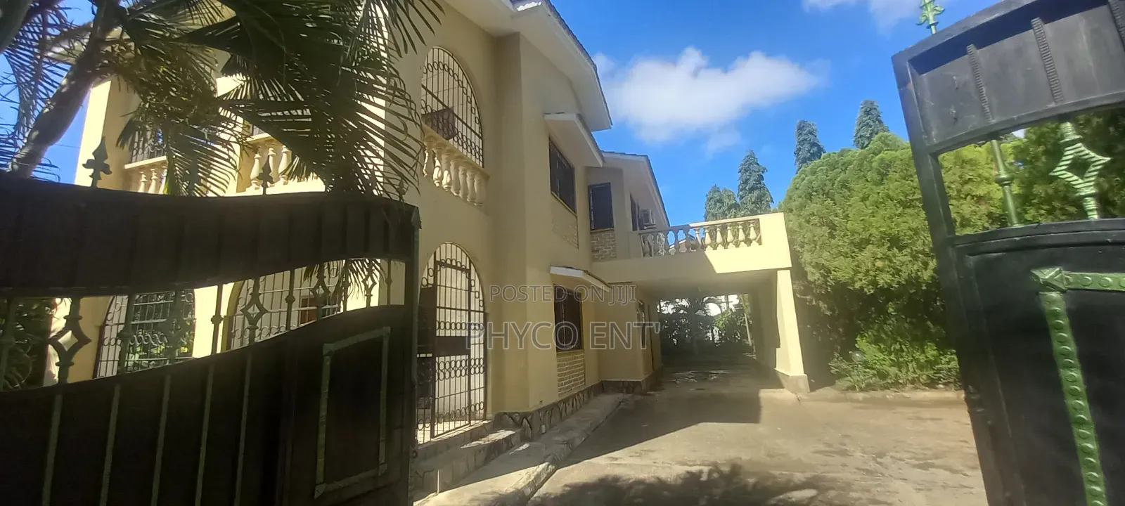 4bdrm Maisonette in Nyali Enclave for sale