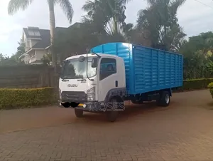 Isuzu FRR (Slay Queen)