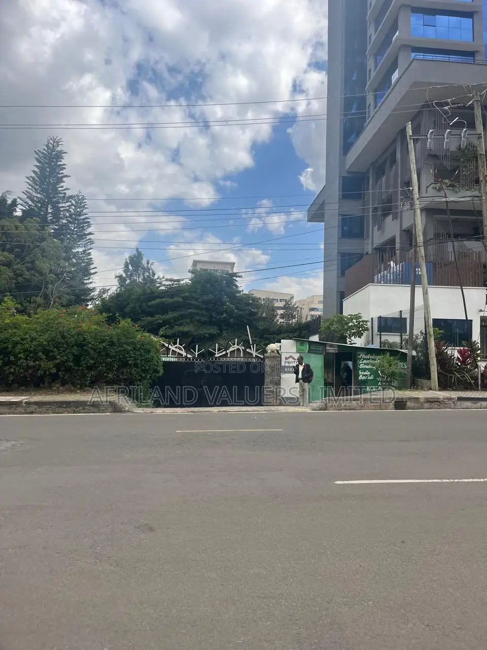 1 Acre Land for Sale in Upperhill