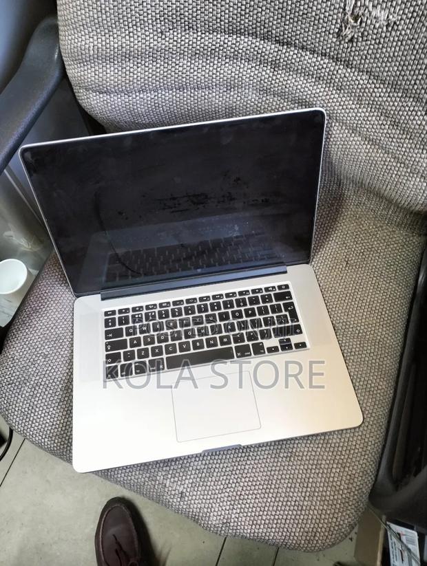 Laptop Apple MacBook Pro 2015 16GB Intel Core I7 SSD 512GB - thumbnail 3
