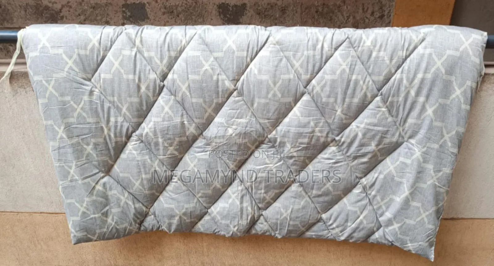 Duve 4*6 With 1pc Duvet ,1pc Bedsheets 2pc Pillowcase