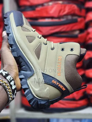 Skyview Hiking Boot Brown