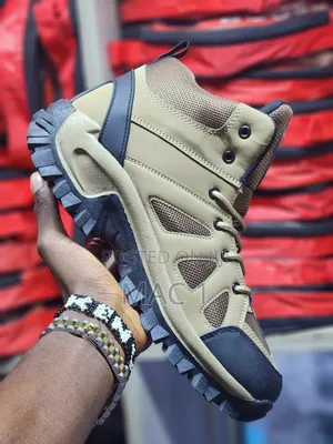 Skyview Hiking Boot Brown