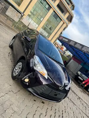 Toyota Vitz 1.0 FWD 5dr 2018 Purple