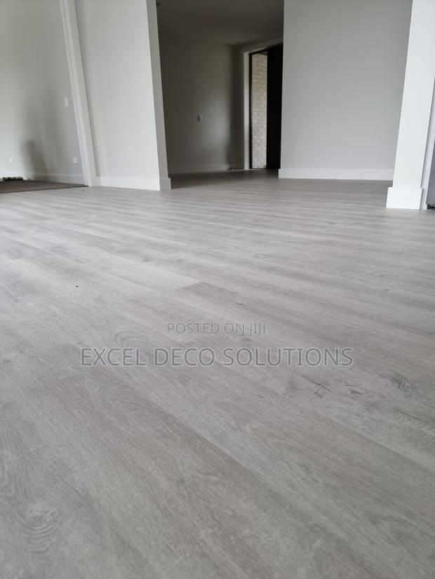 Super Durable Easy to Install Laminate Flooring