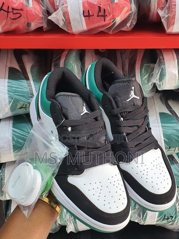 1st Quality Jordan 1 Low Green - thumbnail 3