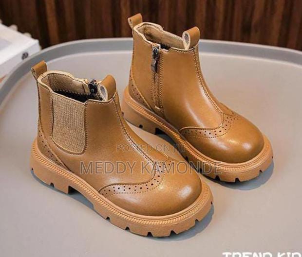 Brown Boys Boots - thumbnail 3