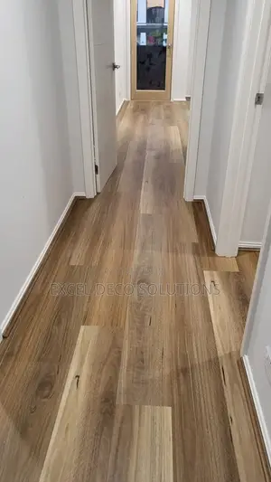 8.3mm Scratch Resistance Laminate Flooring