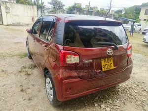 Toyota Passo 2017 Red