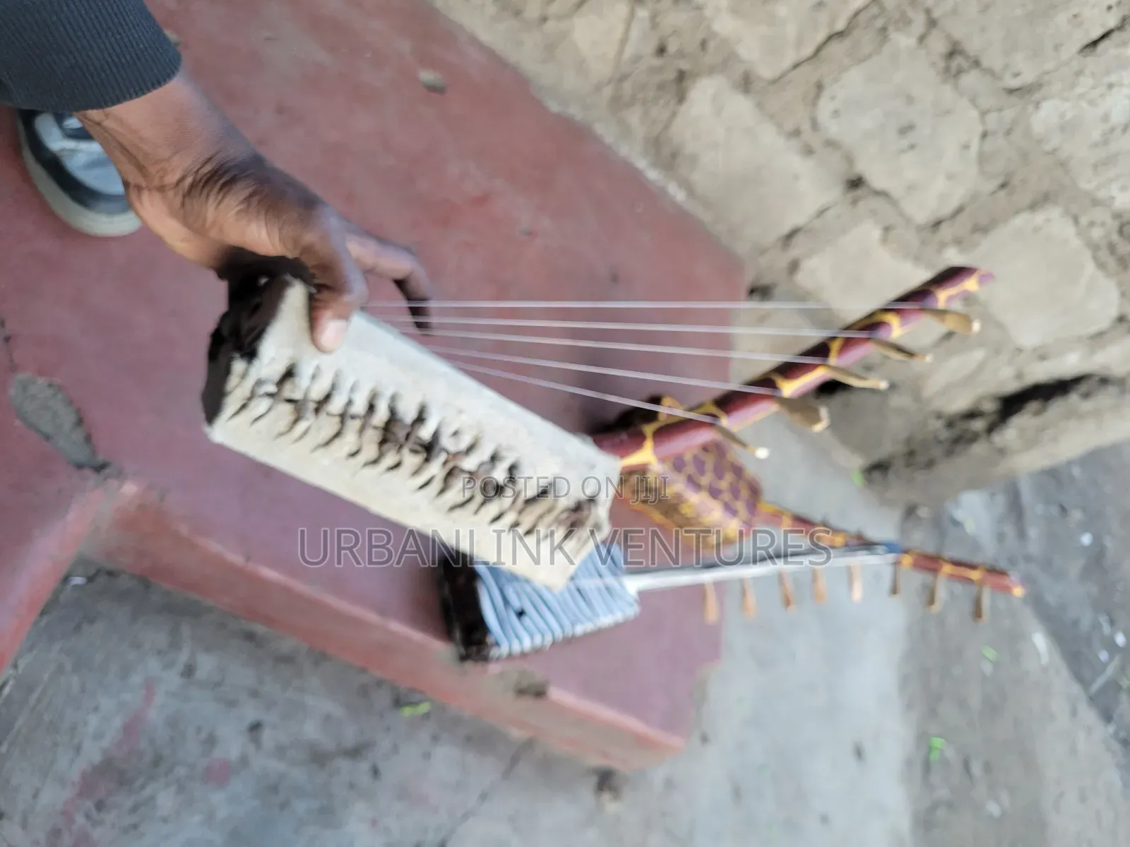 5 String Wadidi
