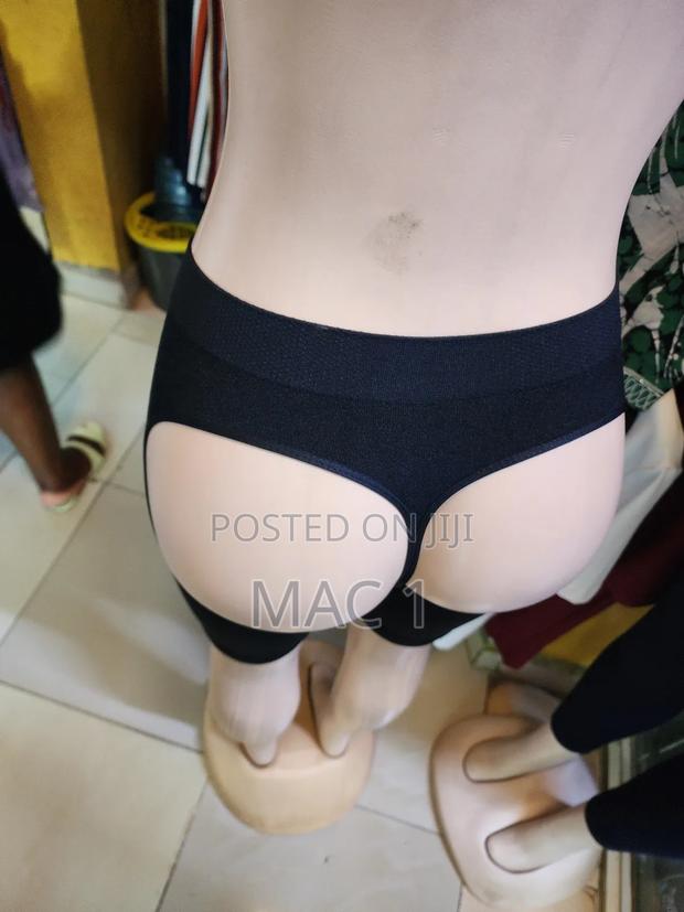 Butt Lifting Pants / Butt Lifter Pants Open Back - thumbnail 4