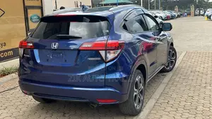 Honda Vezel 2017 Blue