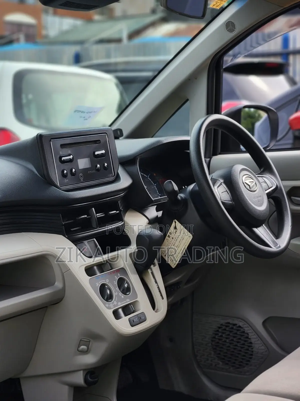 Daihatsu Move 2018 White