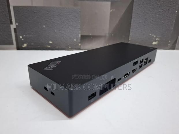 Thinkpad Universal Thunderbolt 4 Smart Dock