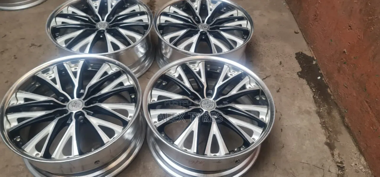 Size 20 Inches Harrier Sport Rims Set