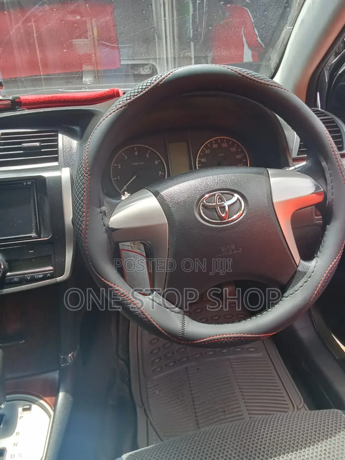 Car Fitted With Black Leather Stitching Steerin Wheel Cover