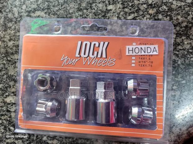 Honda Lock Rim Nut With 2 Key Nuts For - main view