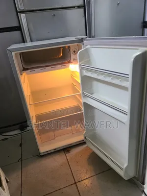 Ramtoms Single Door Fridge 90litres [ 90l)