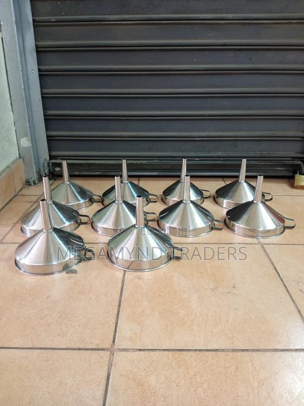 Stainless Steel Funnel Diameter 14cm - thumbnail 3