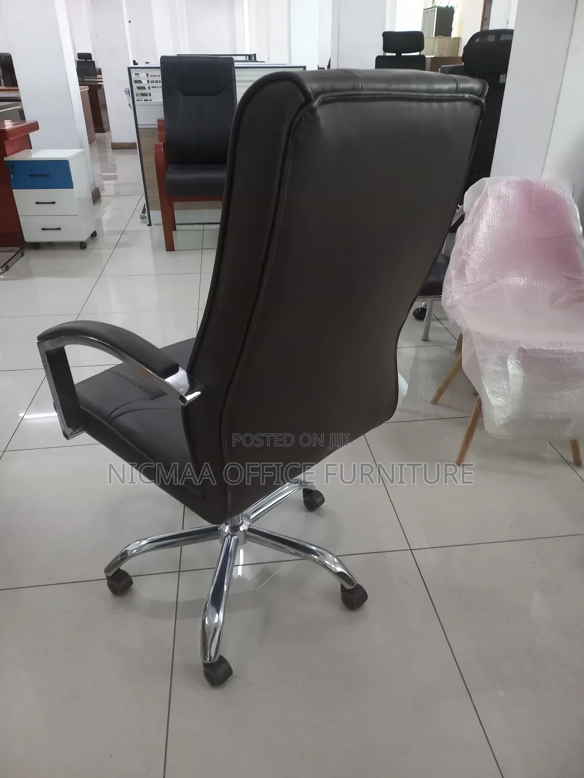 Executive Office Seat