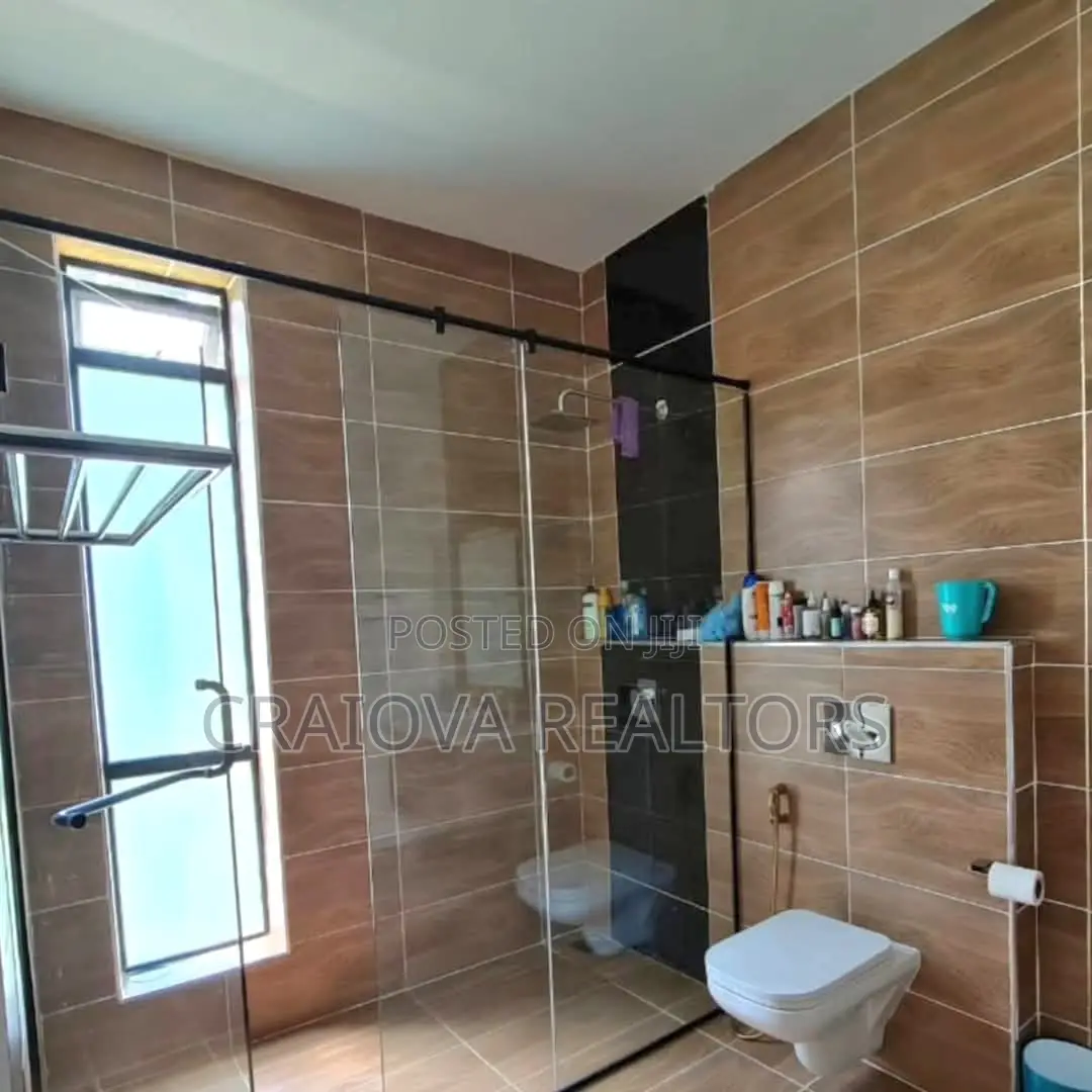 4bdrm Townhouse/Terrace in Kitisuru for sale