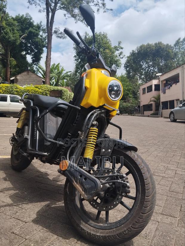 Motorcycle 2022 Black - thumbnail 3