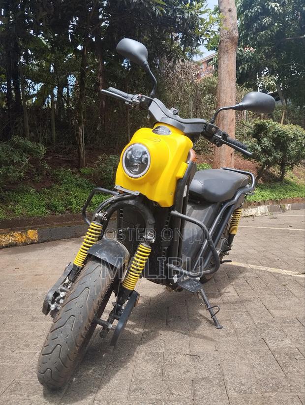 Motorcycle 2022 Black - thumbnail 4