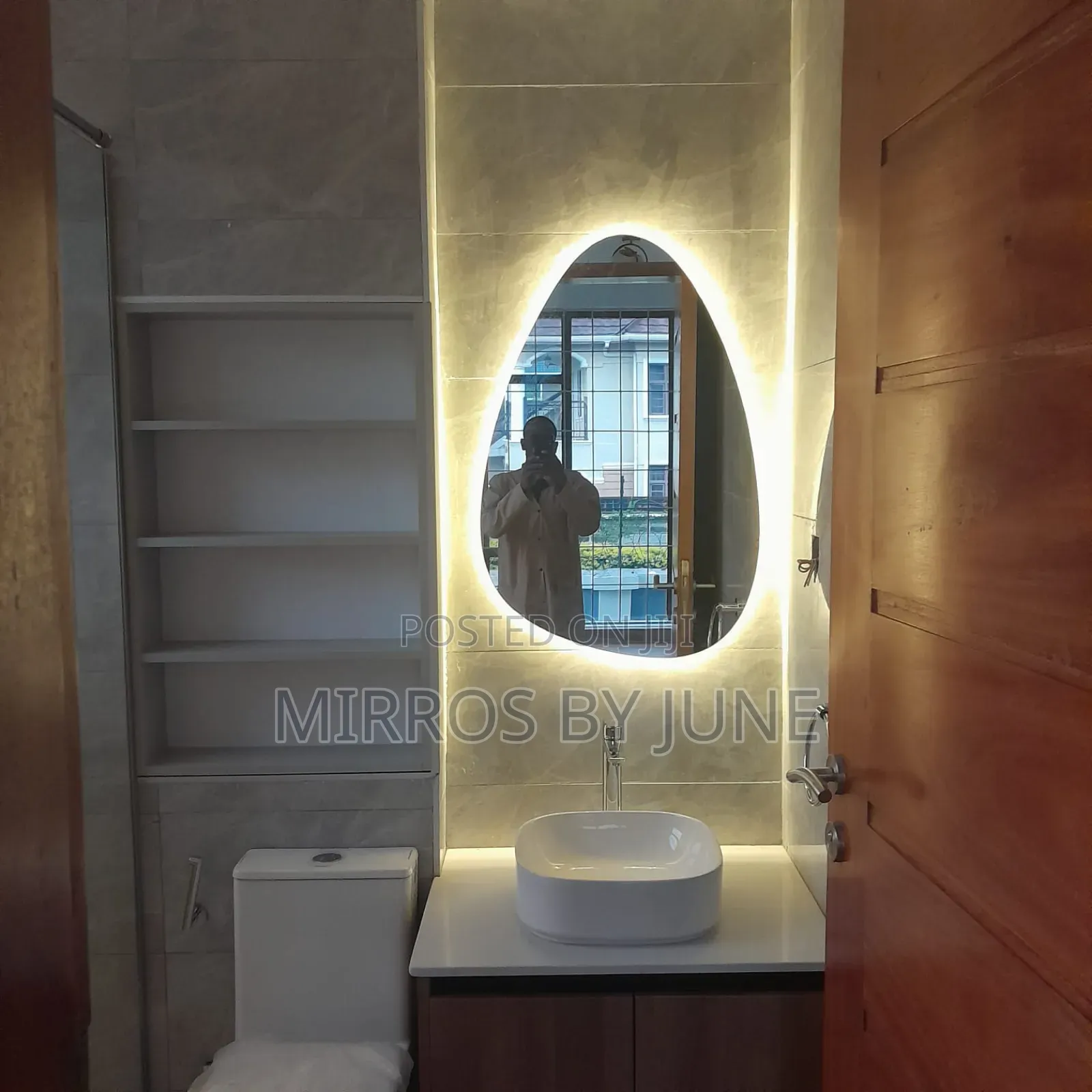 Oval-Shaped Mirror With Led Light