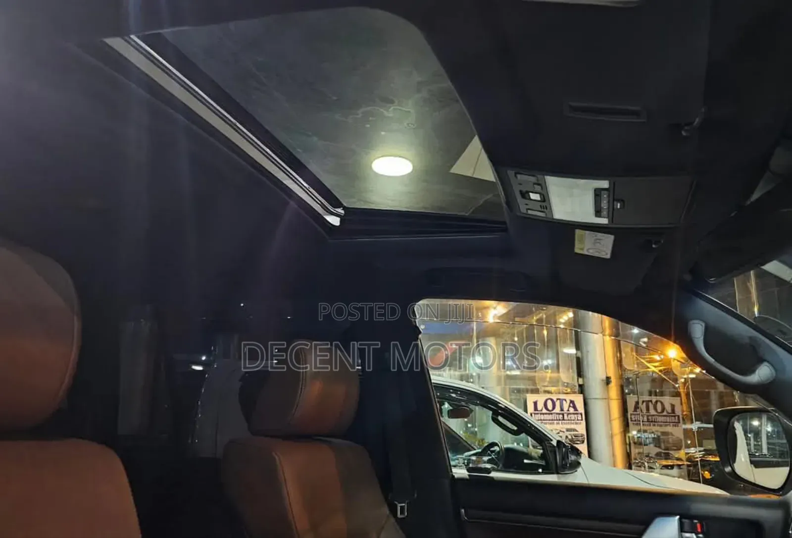 Toyota Land Cruiser 4.6 V8 ZX 2018 White