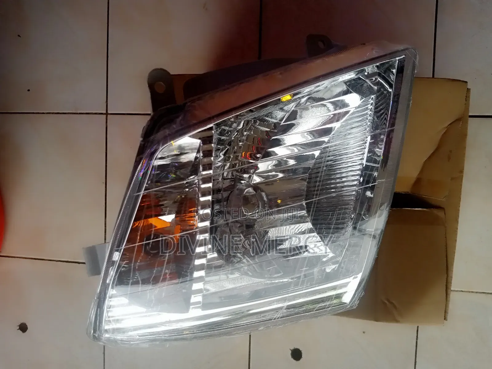 D Max 06-11 Head Lamp