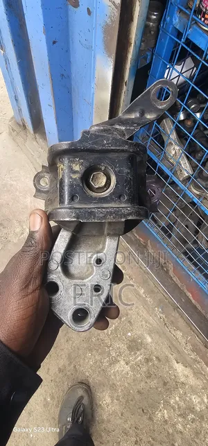 Toyota N Z E / Axio Ingine Mounting