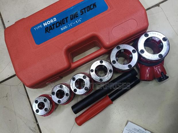 Die Stock Rachet/Ratchet Die Stock - main view