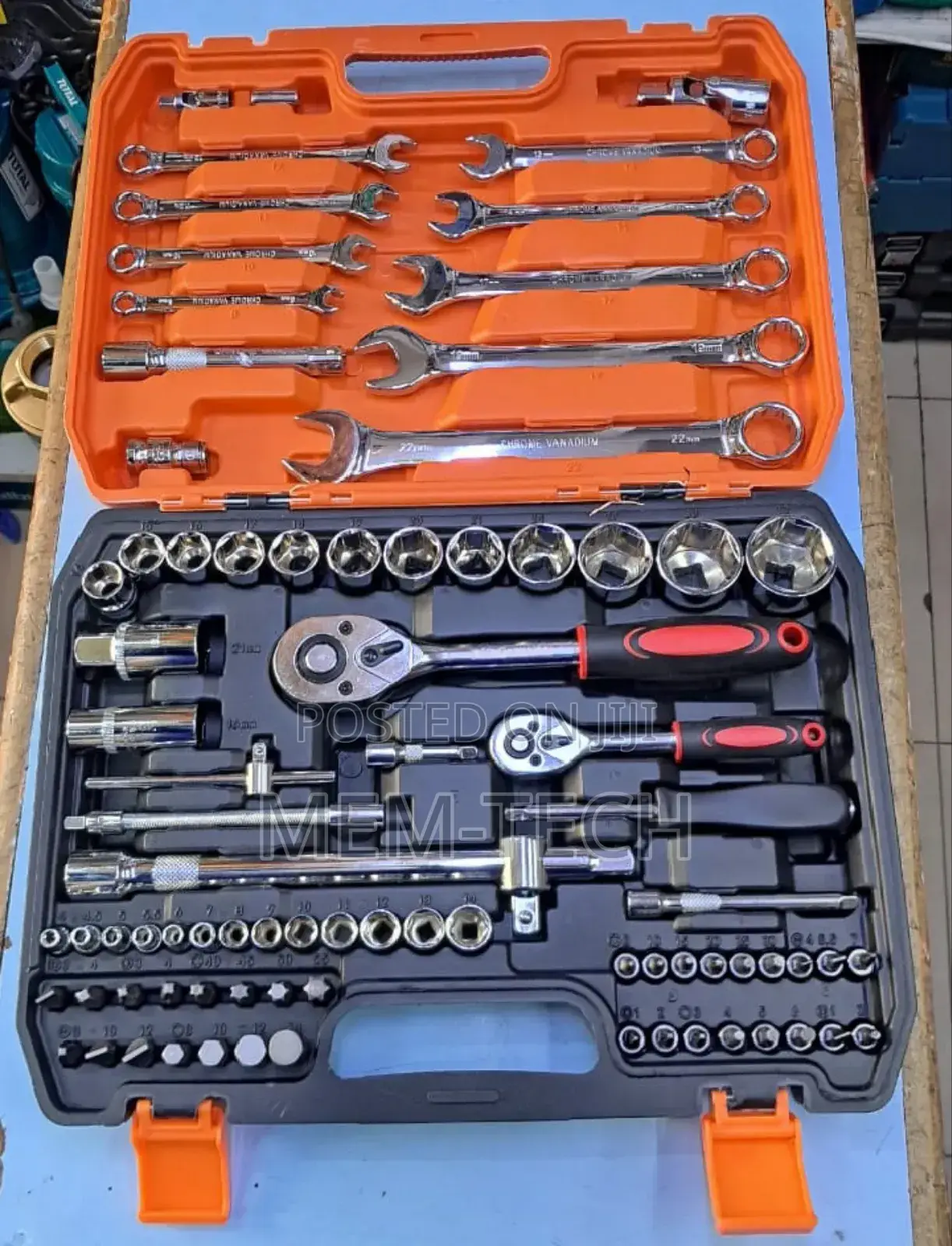 82pcs Toolset/Spanner Set