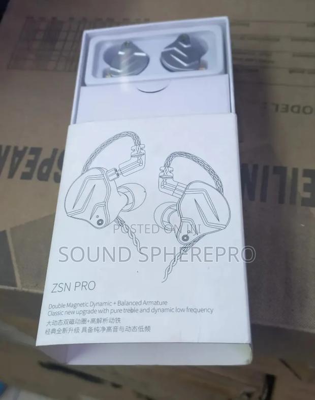 Zsn Pro In Ear Monitors - main view
