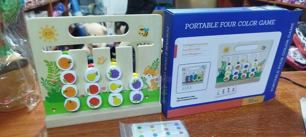 Portable Four Color Game - thumbnail 3