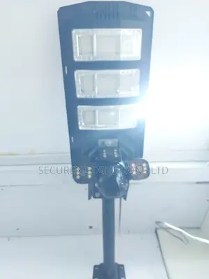 450 Watts Integrated Solar Streetlight With 4g PTZ Ai 5mp