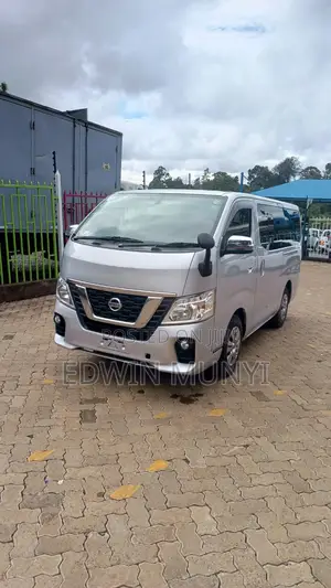Nissan Caravan (Urvan) 2018 Silver