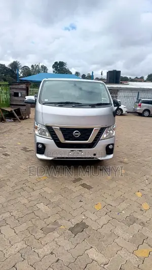 Nissan Caravan (Urvan) 2018 Silver