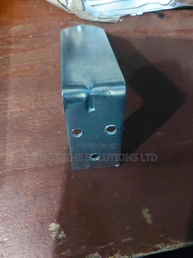 Metal Bracket,Fire Extinguisher Wall Mount, - main view