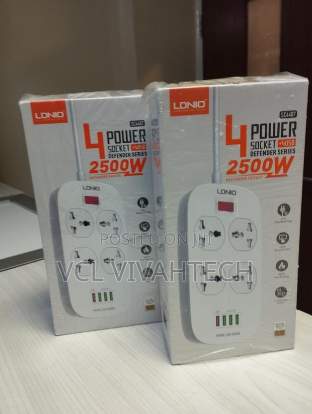 Ldnio 2500w 4 Port + 4 Usb Universal Power Socket