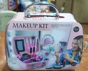 Make Up Kit
