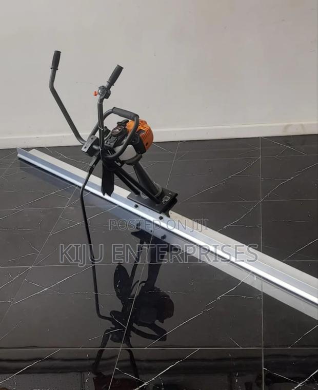 Screeding Machine - thumbnail 3