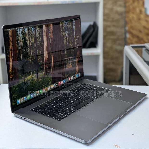 Laptop Apple MacBook Pro 2019 16GB Intel Core I7 SSD 512GB - thumbnail 3