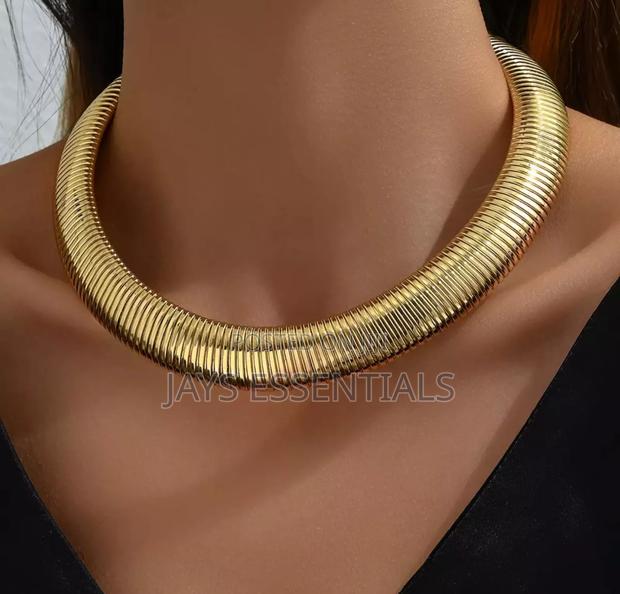 Chocker Neckpieces/Necklaces - thumbnail 6