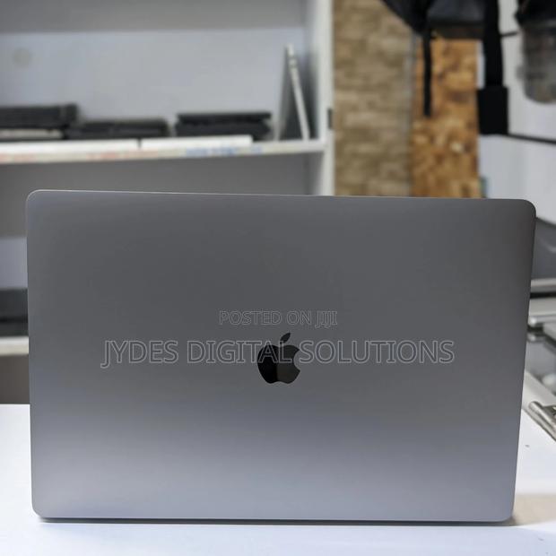 Laptop Apple MacBook Pro 2019 16GB Intel Core I7 SSD 512GB - thumbnail 4