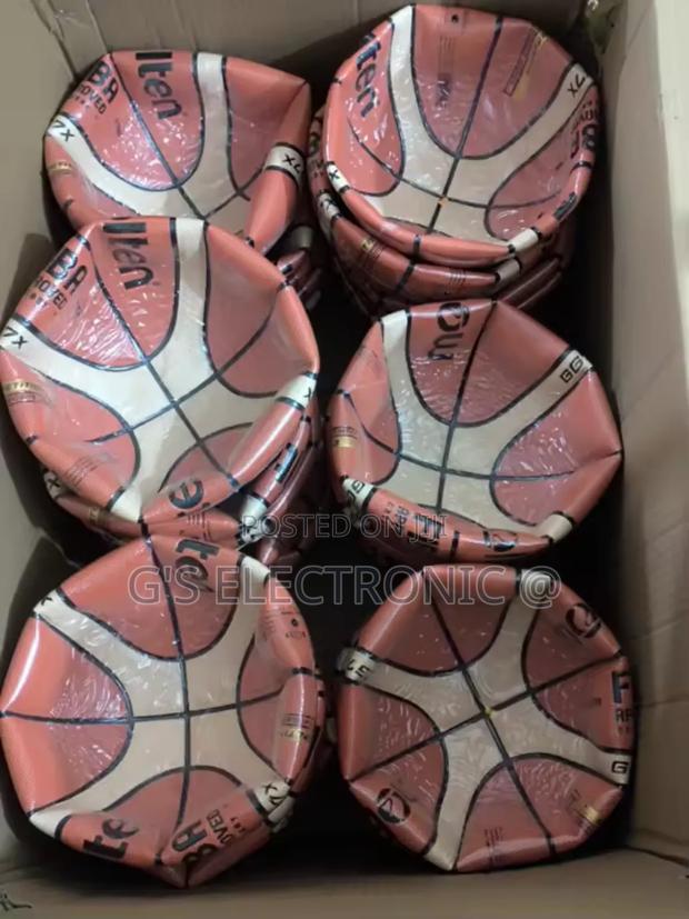 Molten Basketball Size 7/Gg7x
