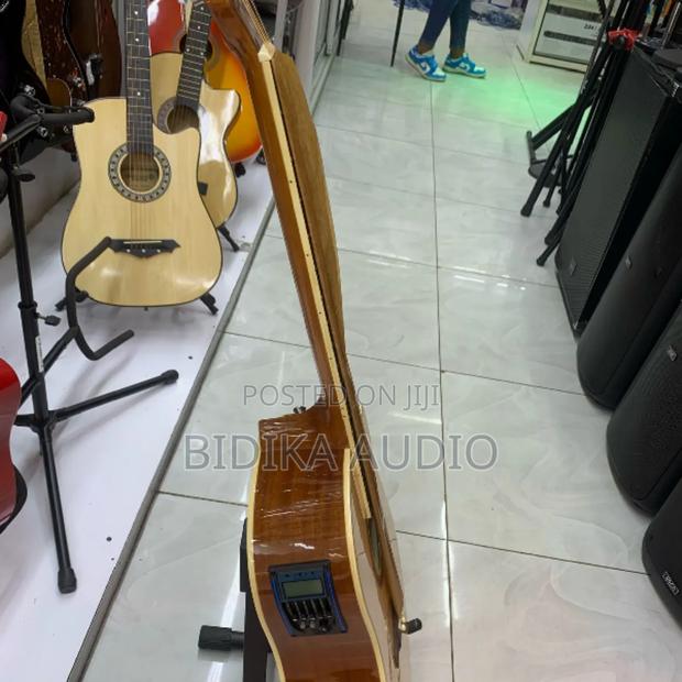 Quality Semi-Acoustic 41 Inches Gibson Guitar