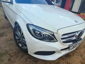 Mercedes Benz E-200