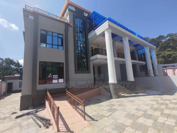 5bdrm House in Karen for rent - main view